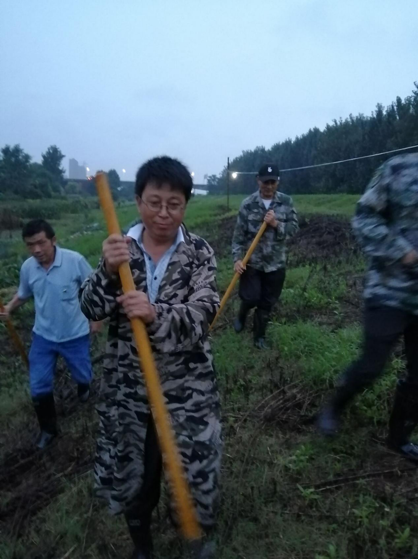 东至县大渡口中学:抗洪担使命 抢险践初心